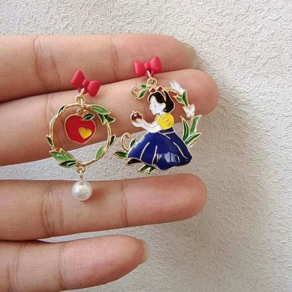 Disney Princess Snow White Cartoon FairyTale Fashion Jewelry Women's Earrings - Picture 2 of 4